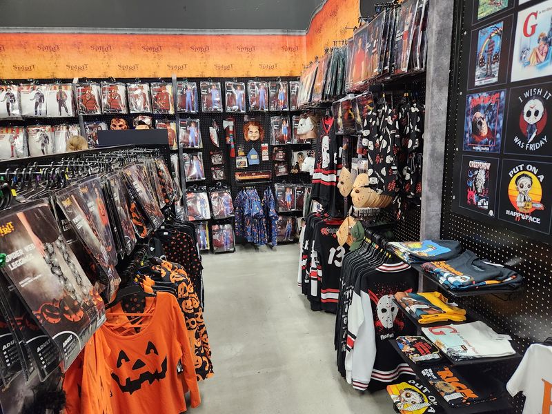 Costume Racks Big Enough For The Whole Family Lineup Costume Racks Big Enough For The Whole Family Lineup