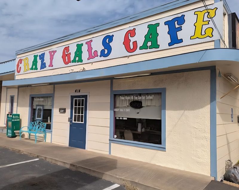 Crazy Gals Restaurant (Burnet)