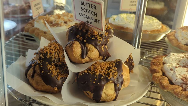 Cream Puffs and Other Scene-Stealers Cream Puffs and Other Scene-Stealers