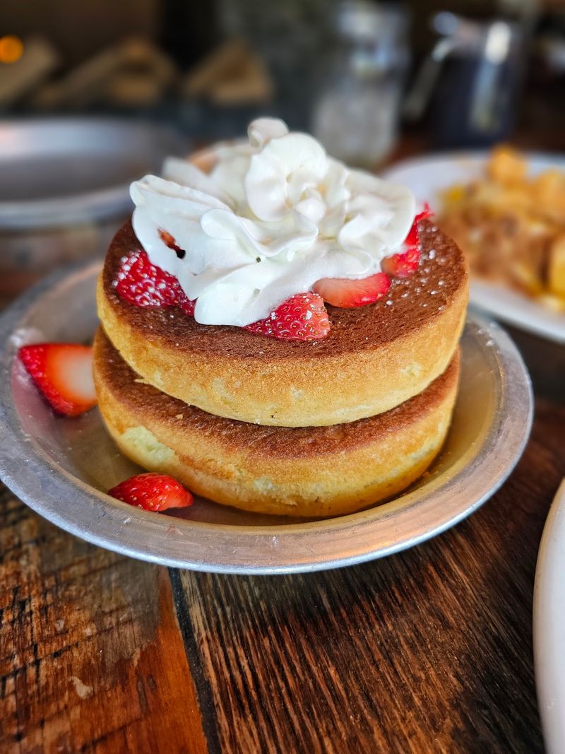 Crockett's Breakfast Camp, Gatlinburg Crockett's Breakfast Camp, Gatlinburg