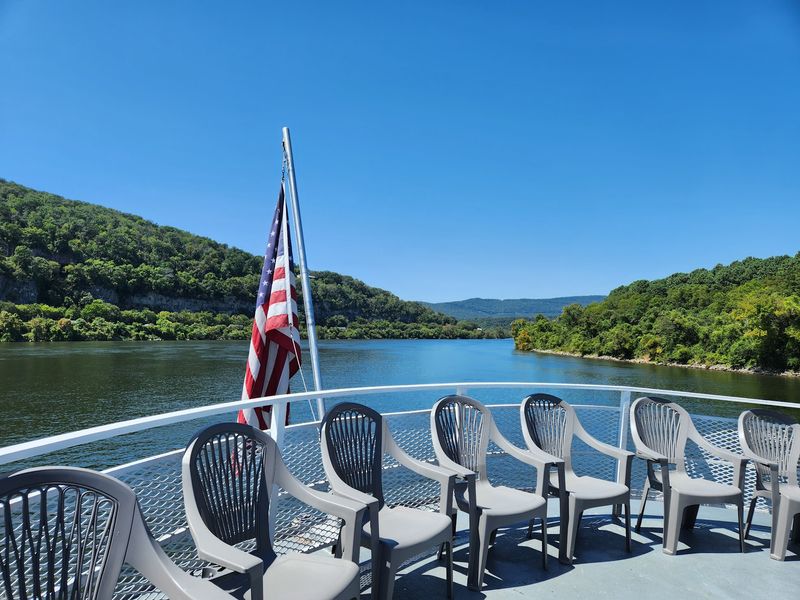 Cruise the Tennessee River on the Southern Belle - Chattanooga