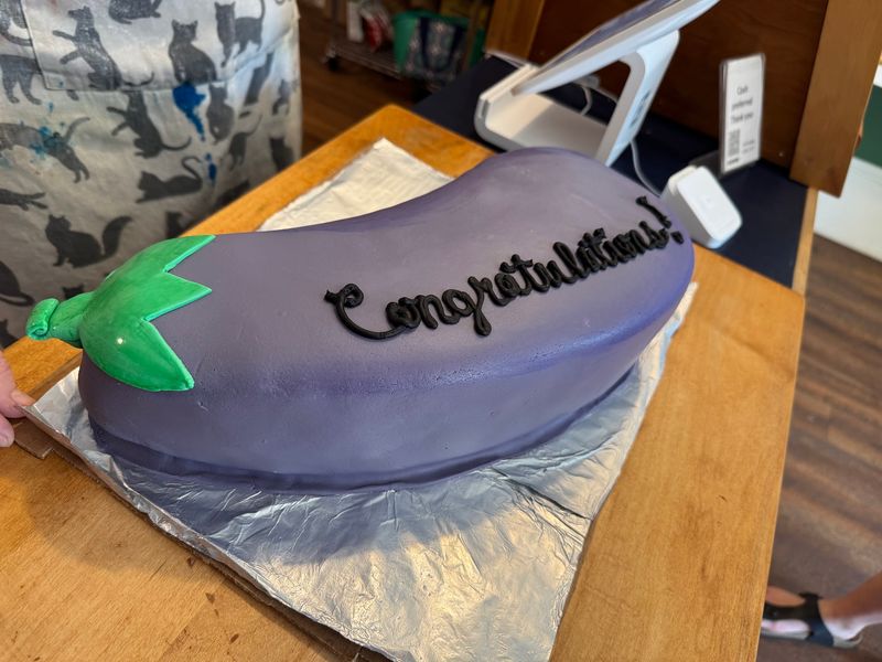 Custom Cakes With a Personal Touch Custom Cakes With a Personal Touch