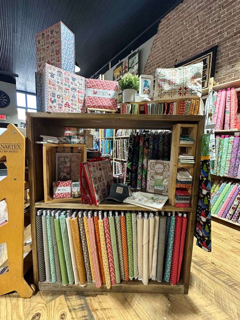 Cuttin' Up Quilt Studio & More, Prairie Grove, AR Cuttin' Up Quilt Studio & More, Prairie Grove, AR