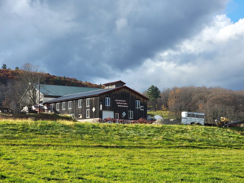 Davenport Maple Farm: Set Aside a Shelburne Breakfast Window Davenport Maple Farm: Set Aside a Shelburne Breakfast Window