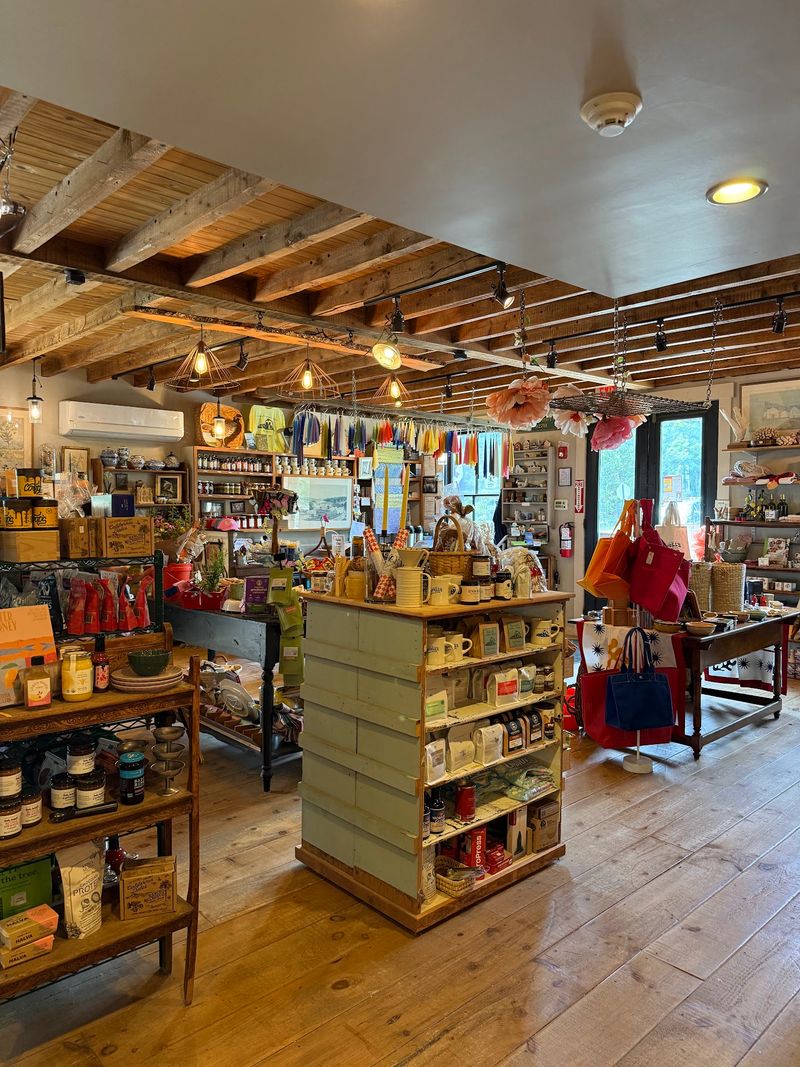 Davoll’s General Store - South Dartmouth