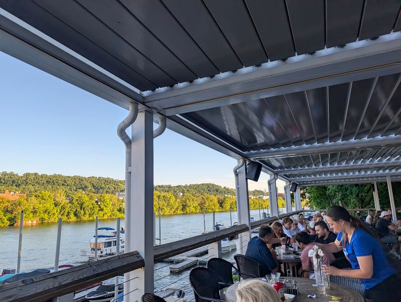 Deck Seating Puts the Water Beside Your Table