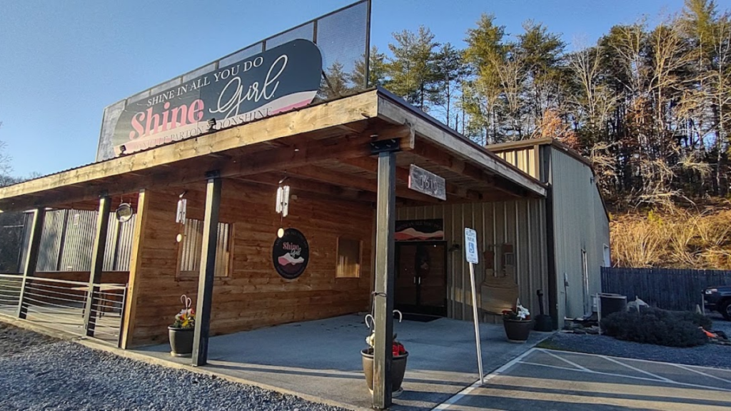 Dolly Parton’s Niece Has Her Own Moonshine Shop Just Minutes From Dollywood in Pigeon Forge