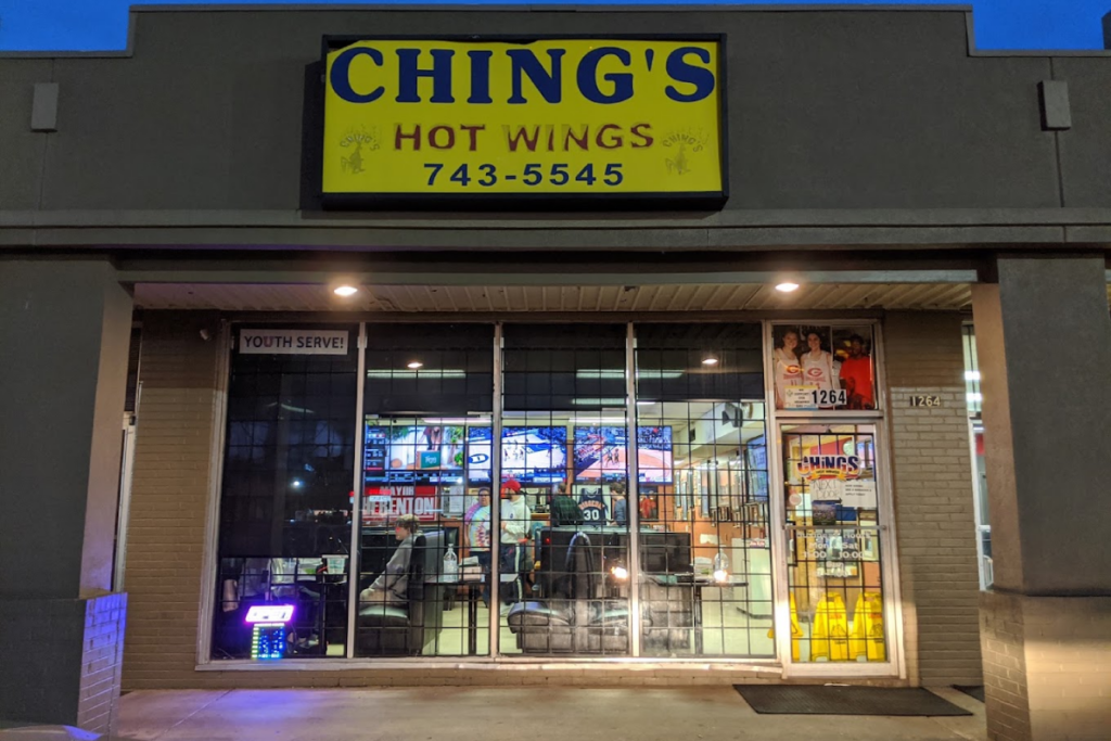 Don’t Leave Tennessee Without Trying the Famous Honey Gold Wings at This Memphis Spot