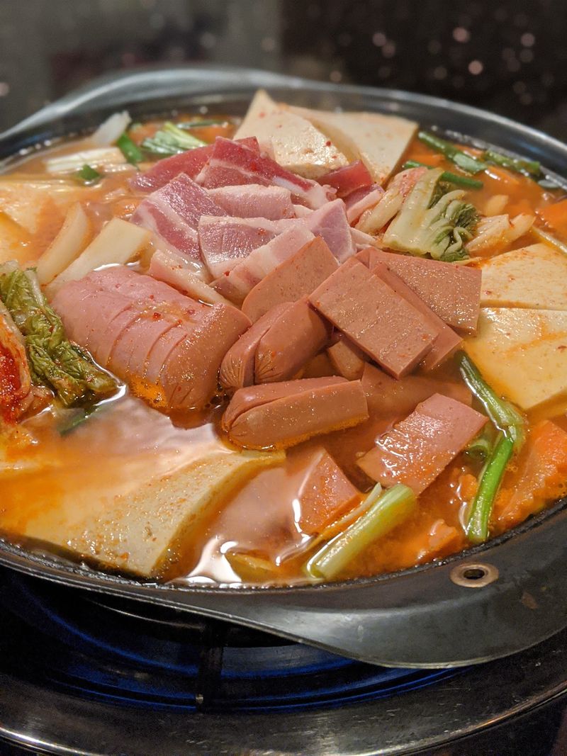 Not In A Grilling Mood? Hot Pot And Noodles Are Waiting Not In A Grilling Mood? Hot Pot And Noodles Are Waiting