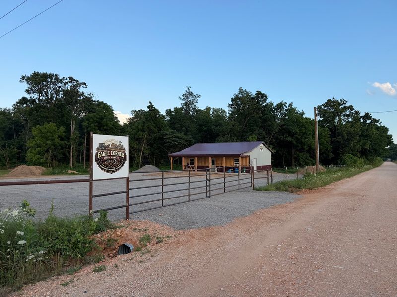 Eagle Corner Amish Market, Gentry, AR