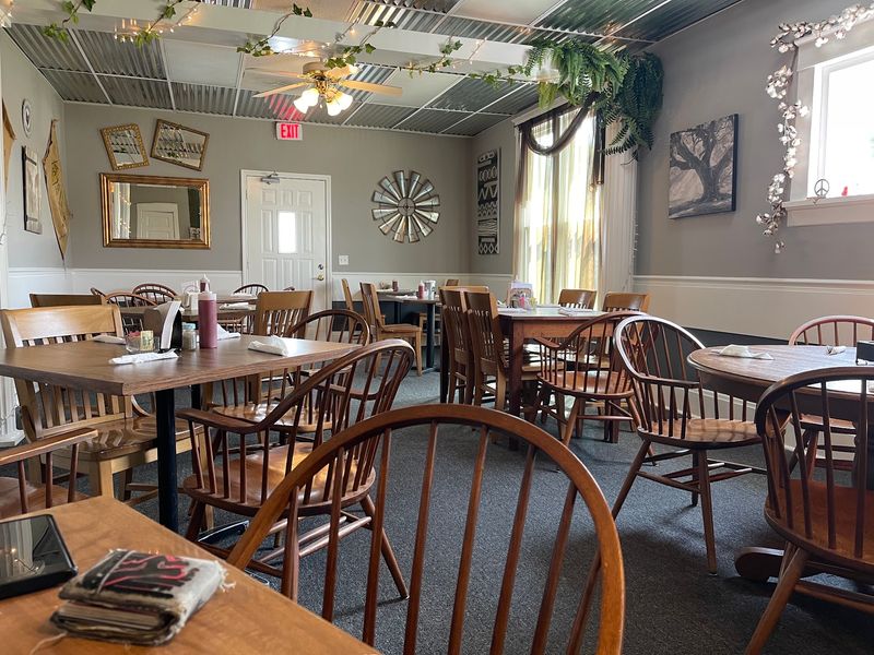 Emmy's Restaurant, Shelbyville