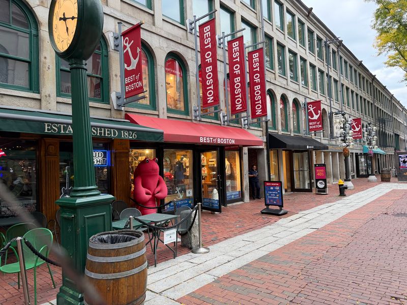 Faneuil Hall Marketplace