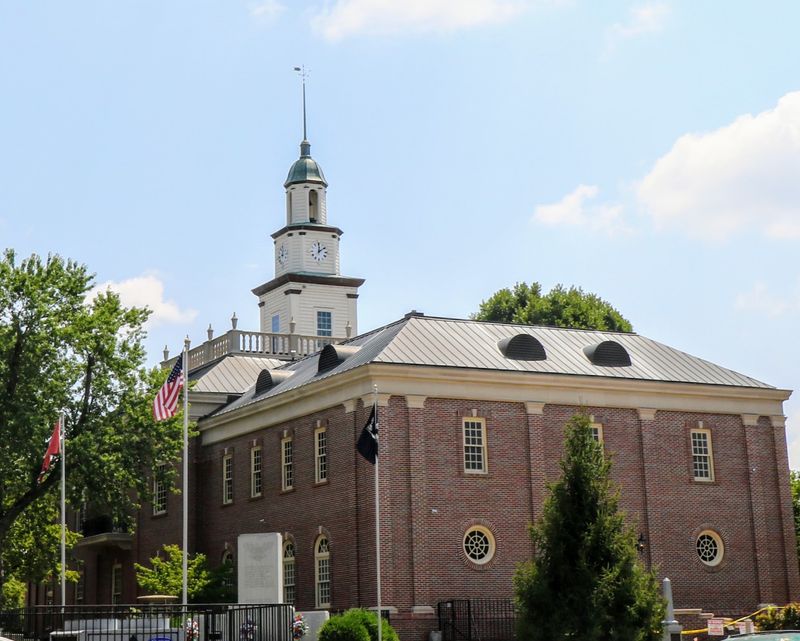 Fayetteville's Historic Square Sets The Scene