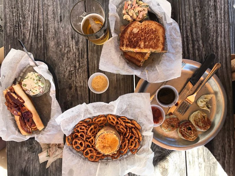 Food Trucks and an On-Site Kitchen