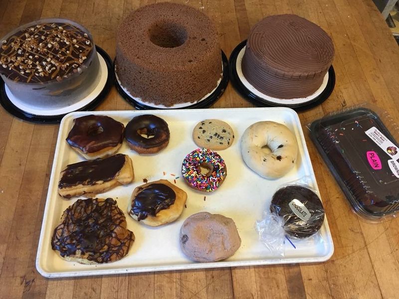 Cakes, Pies, and Celebrations Across Southern Illinois