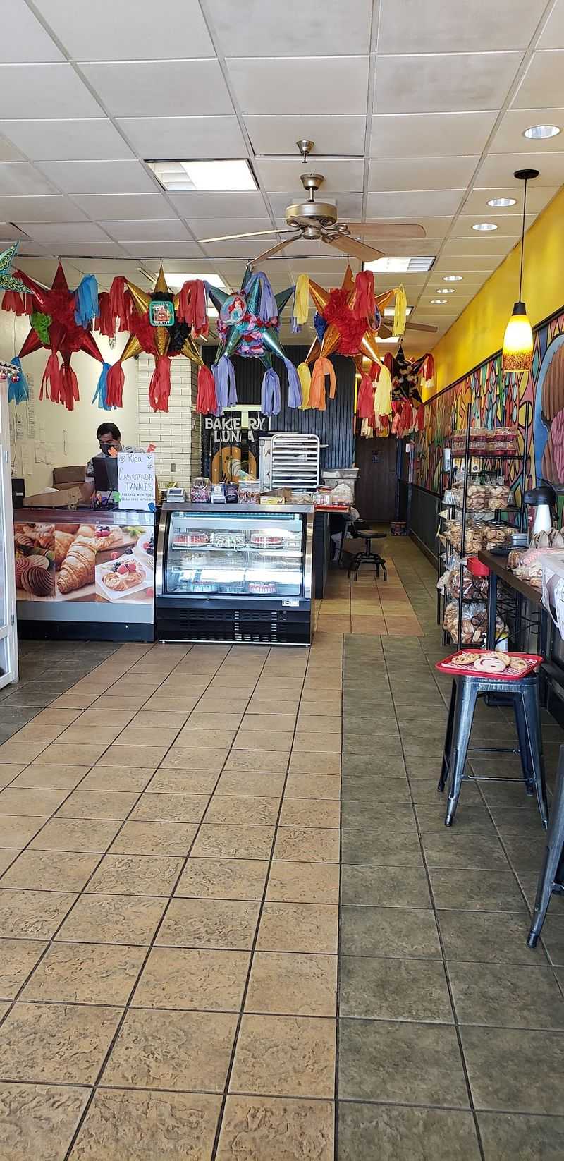 Friendly Faces and a Clean Counter Friendly Faces and a Clean Counter