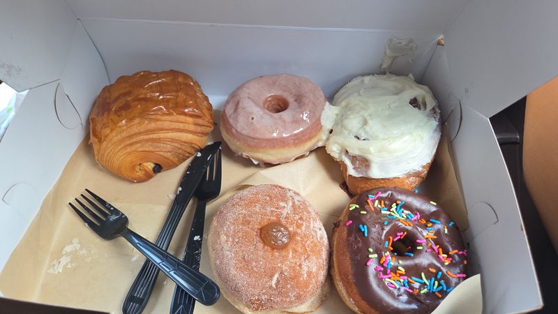 Fruit Fillings Give the Box a Bright Turn