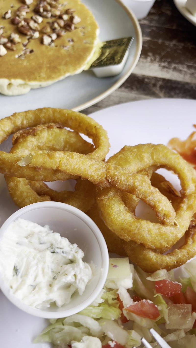 Generous Portions Keep Knoxville Diners Coming Back Hungry