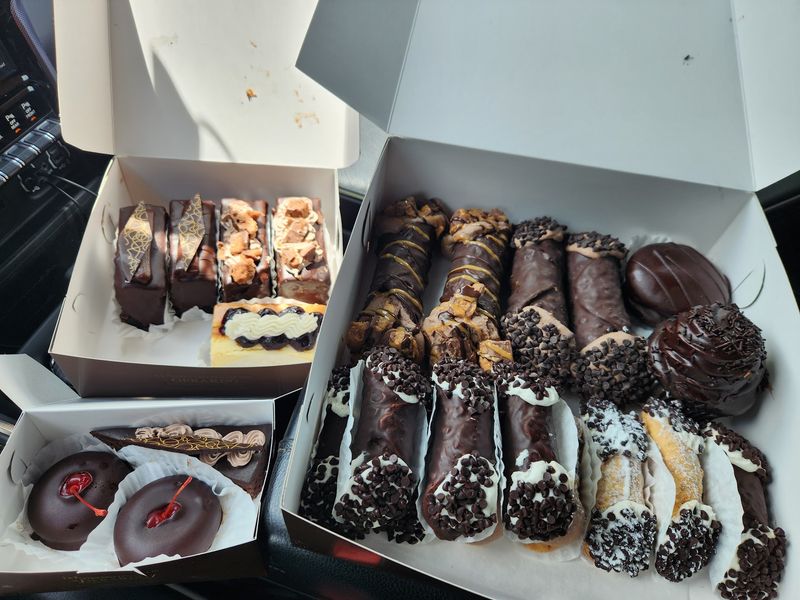 Gerardo’s Italian Bakery: West Boylston, Bring a Box
