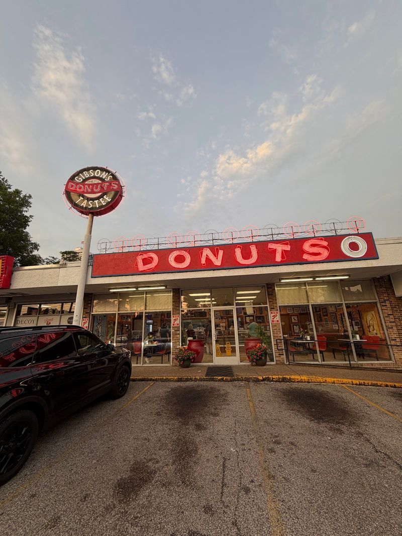 Gibson's Donuts, Memphis Gibson's Donuts, Memphis