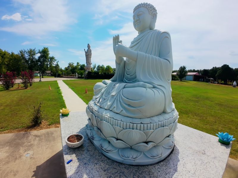 Good Manners on Sacred Ground