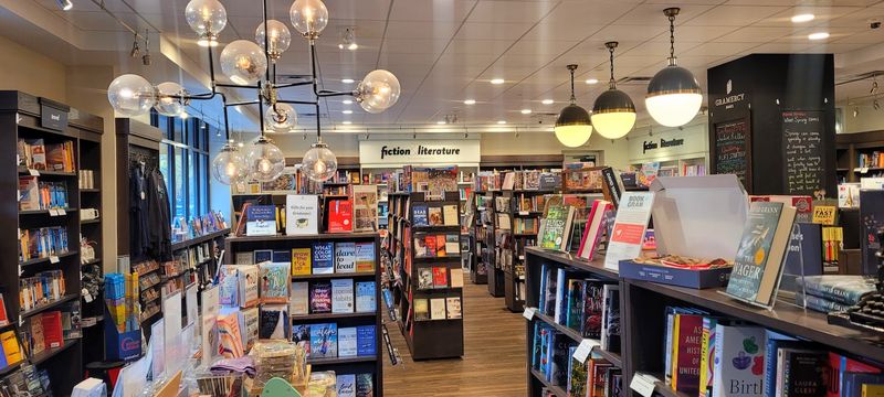 Gramercy Books Gramercy Books