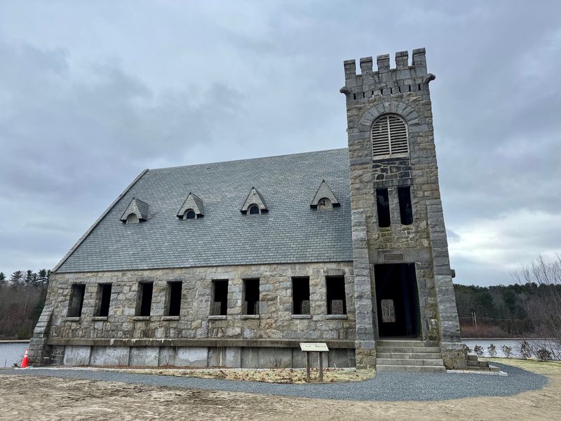 Granite Walls With A Whole Lot Of Character