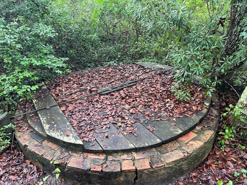 Graves and Ghosts of Island Families