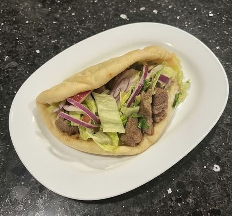 Greek Corner Restaurant, Cambridge: Keep Lunch Comfortably Classic Greek Corner Restaurant, Cambridge: Keep Lunch Comfortably Classic