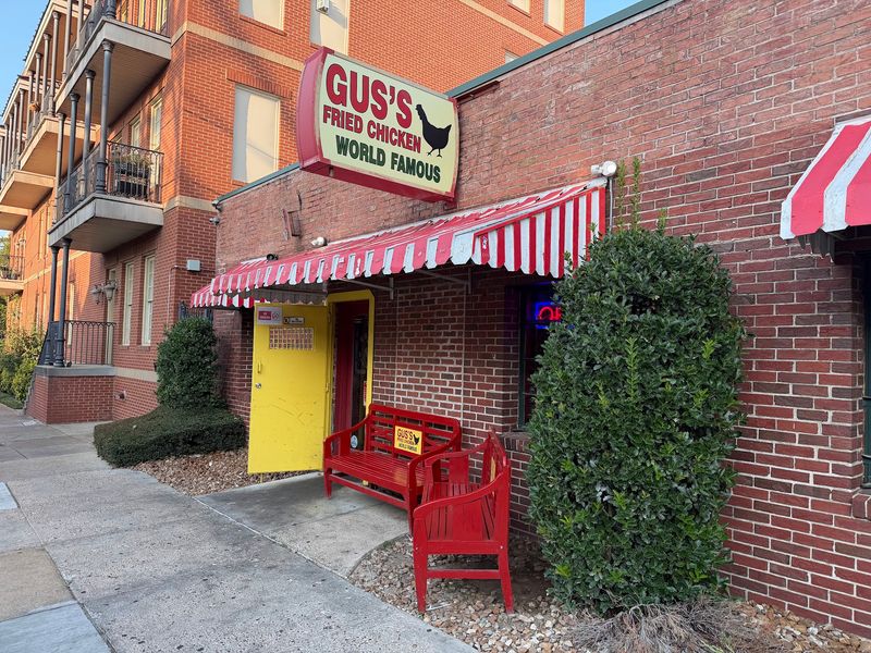 Gus's World Famous Fried Chicken in Memphis
