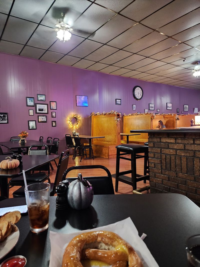 Babe's, Havana, IL