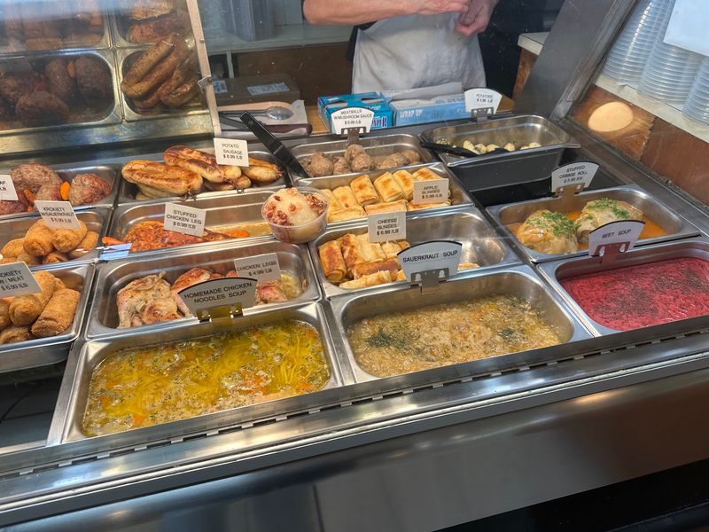 Grandma-Style Cooking at the Deli Counter