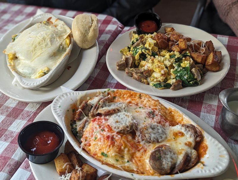 Coco's Italian Market & Restaurant Coco's Italian Market & Restaurant