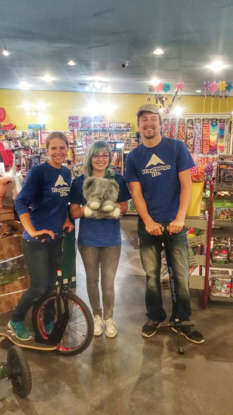 Helpful Employees Take the Guesswork Out of Gifts