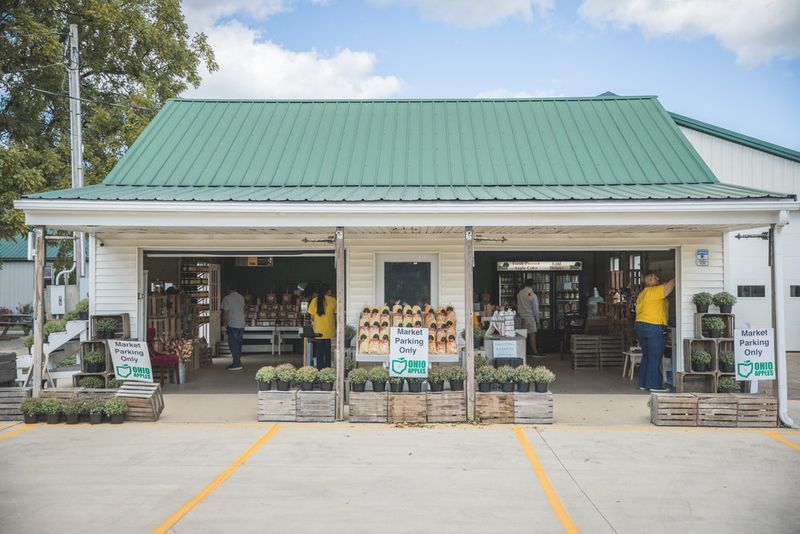 Hillcrest Orchards, Amherst