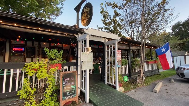 Hobbit Cafe (Houston) Hobbit Cafe (Houston)