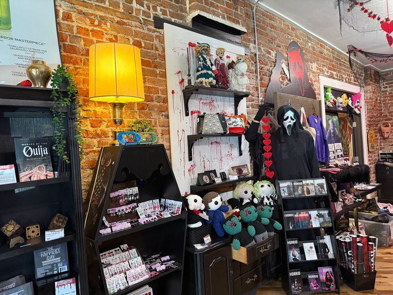 Horrid, the Creepy Boutique Next Door Horrid, the Creepy Boutique Next Door