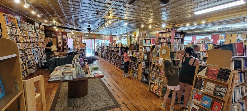 Inquiring Mind Bookstore & Cafe, Saugerties, NY Inquiring Mind Bookstore & Cafe, Saugerties, NY