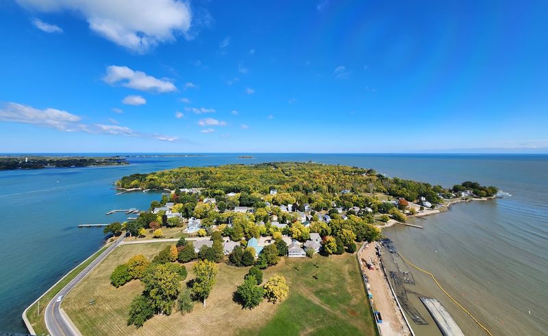 Island Wineries and Vineyards