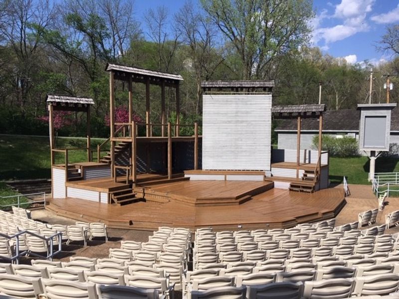 Summer Evenings Bring Theatre Under the Stars