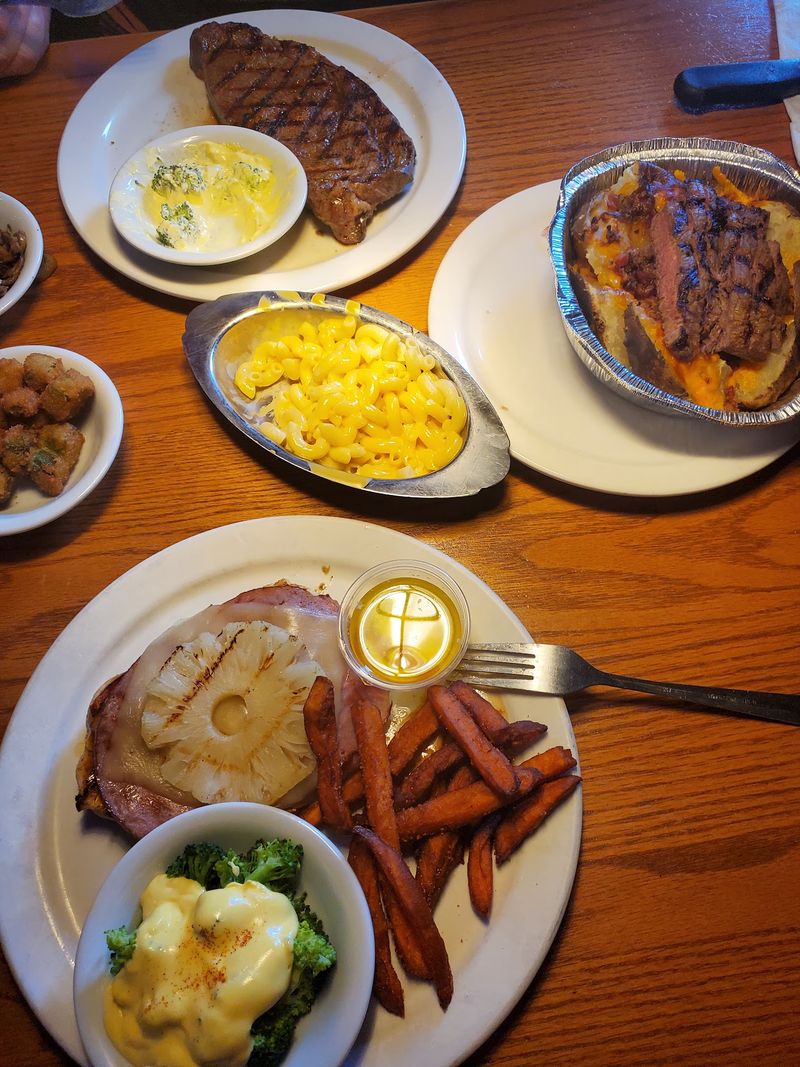 Junkyard Dog Steakhouse