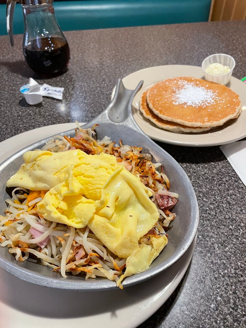 Breakfast Before Sunrise Is A Very Good Idea Breakfast Before Sunrise Is A Very Good Idea