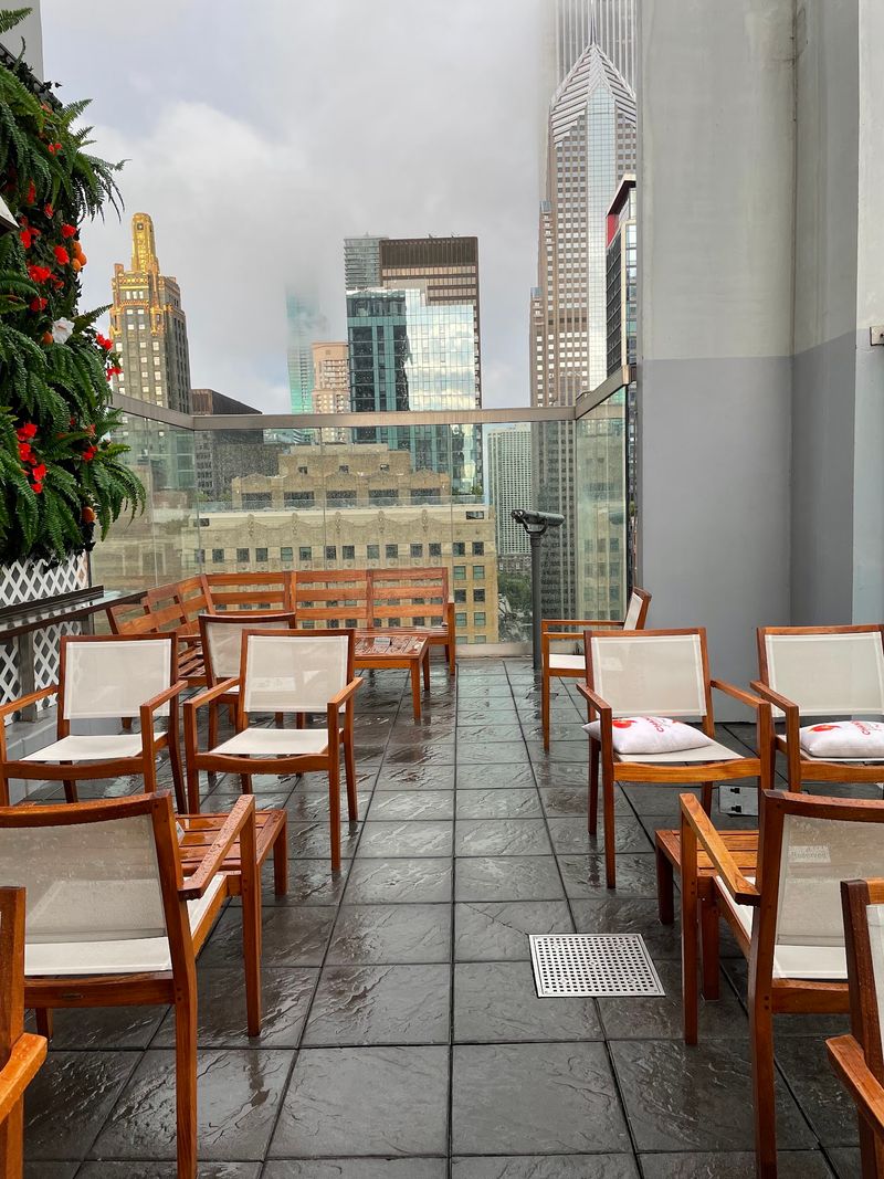 Daytime Dining Offers a Different Route Upstairs