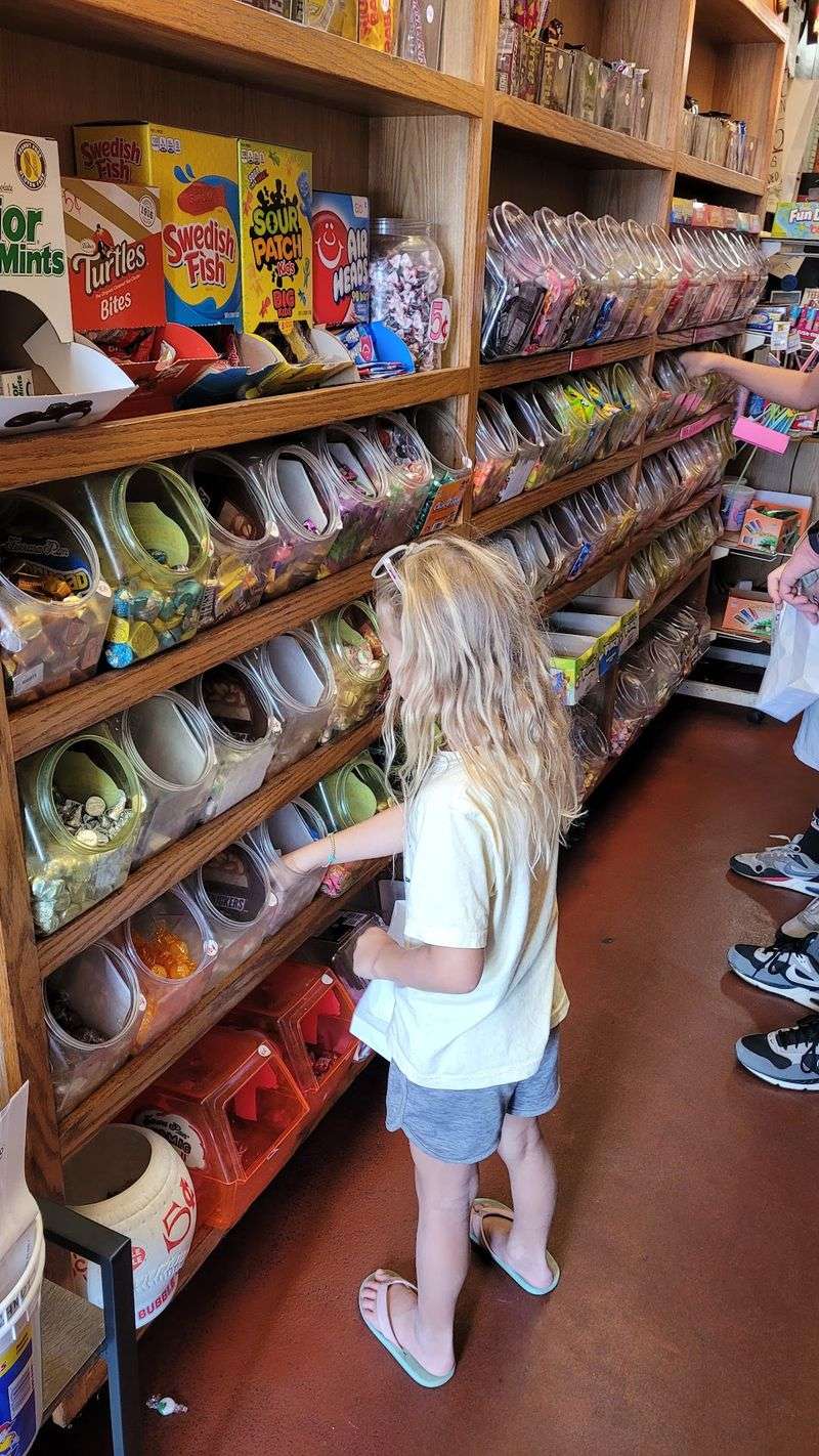 Keep the Visit Small and Let the Treats Do the Work