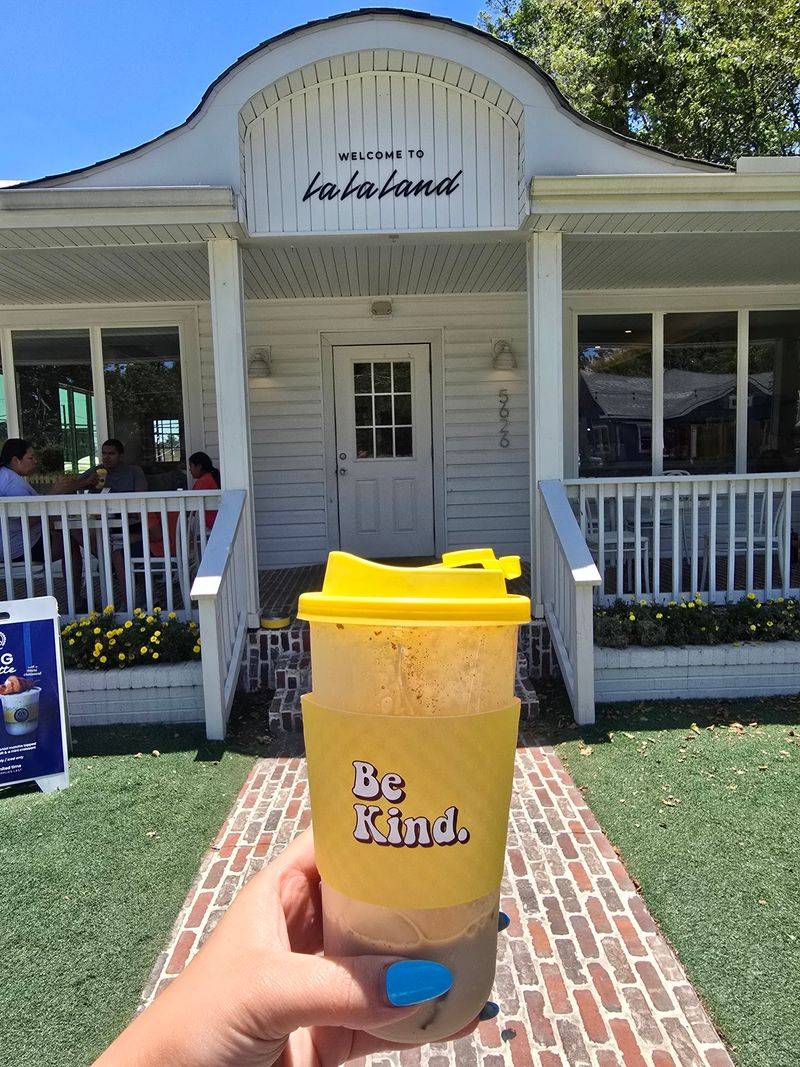 La La Land Kind Cafe (Dallas)