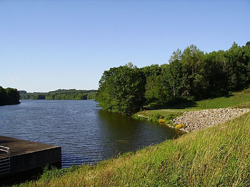 Lake Wilhelm: An Easygoing Day at Goddard State Park