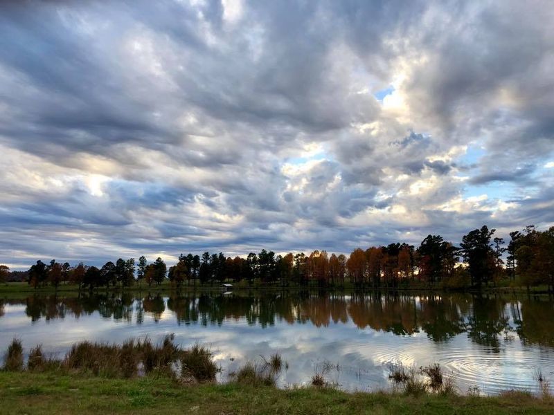 Lakehouse Living on Private Water