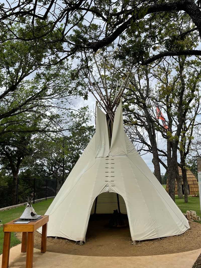 Liichokoshkomo and Room for Kids to Roam Liichokoshkomo and Room for Kids to Roam