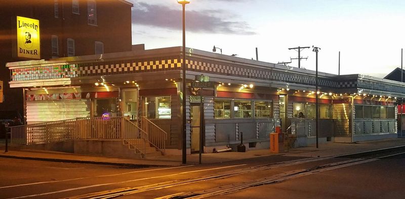 Lincoln Diner: Gettysburg Beyond the Battlefield