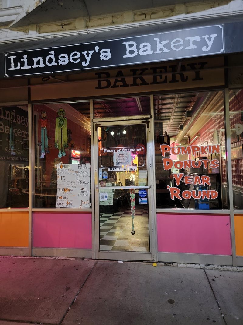 Lindsey's Bakery